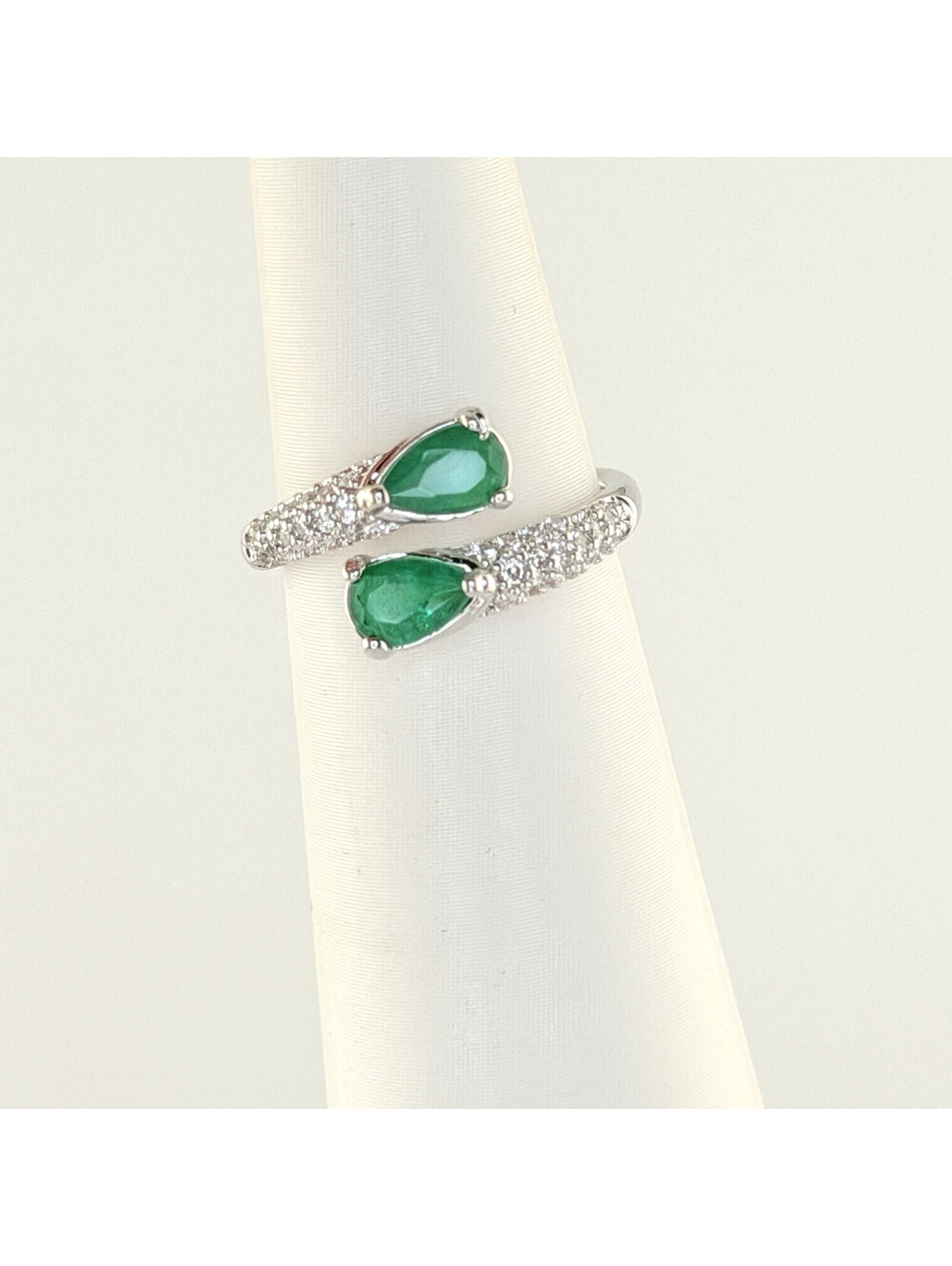 Bomb Party May Kids Ring RG38754K "Graceful Glades" Lab Created Emerald Rhodium